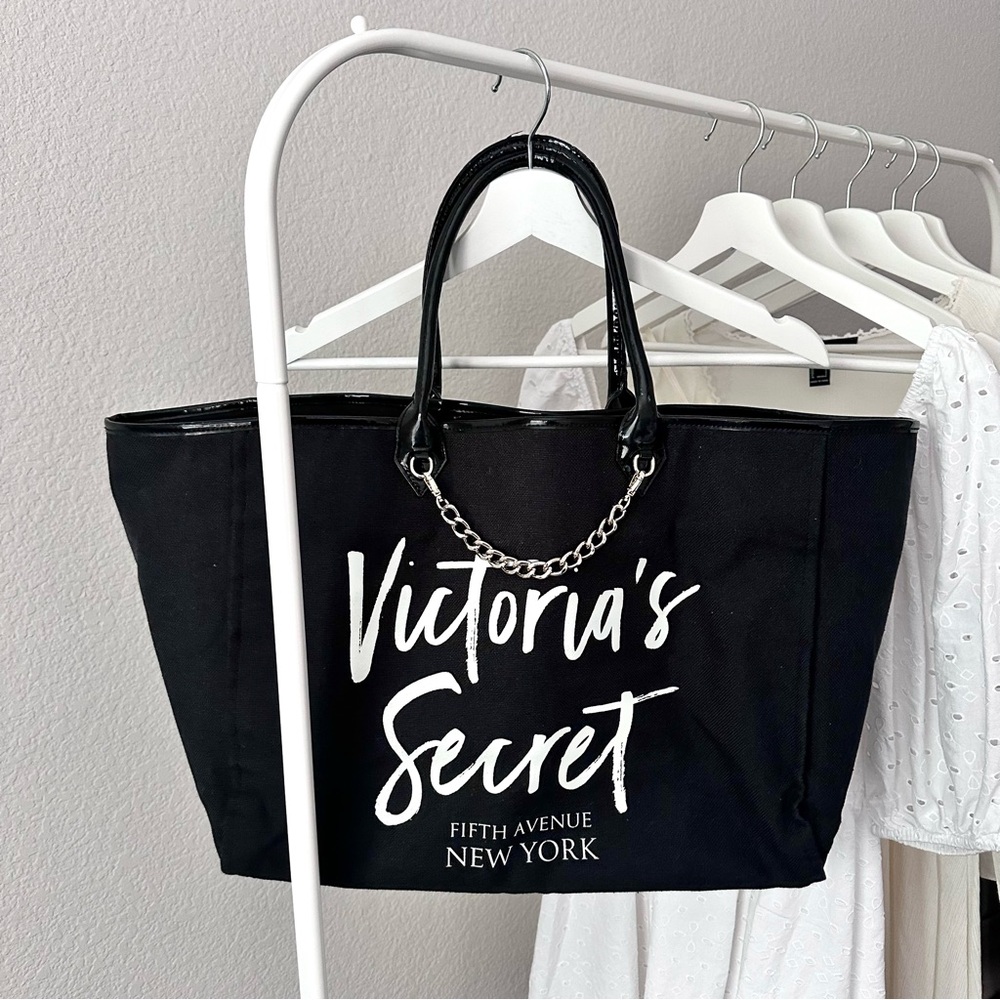 Victoria's Secret Black and White Tote W/Chain